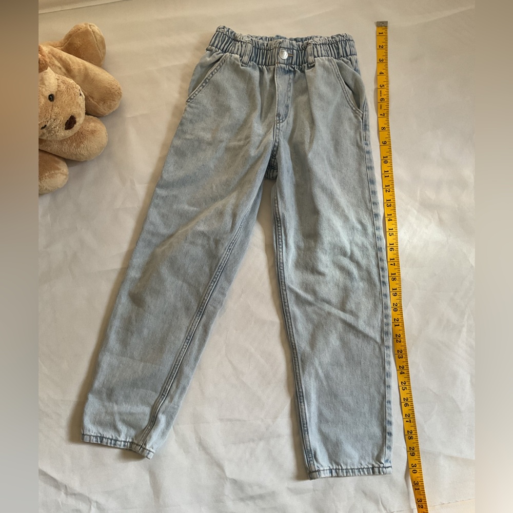 H&M Light Blue Denim Girl Pants (Size 7)